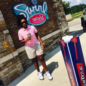 Meet your Posher, Shania